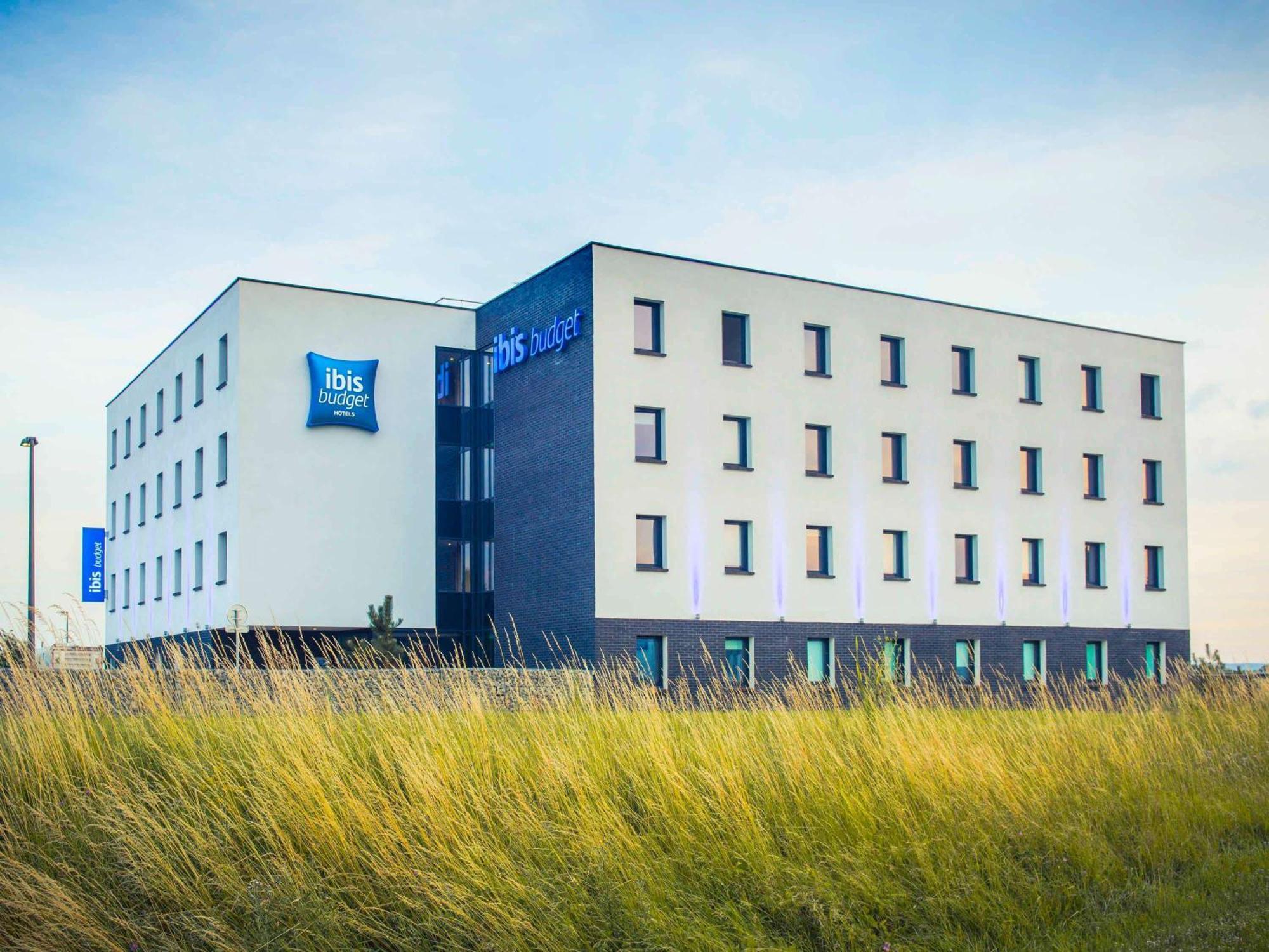 Ibis Budget Troyes Est Saint-Parres-aux-Tertres Exterior photo