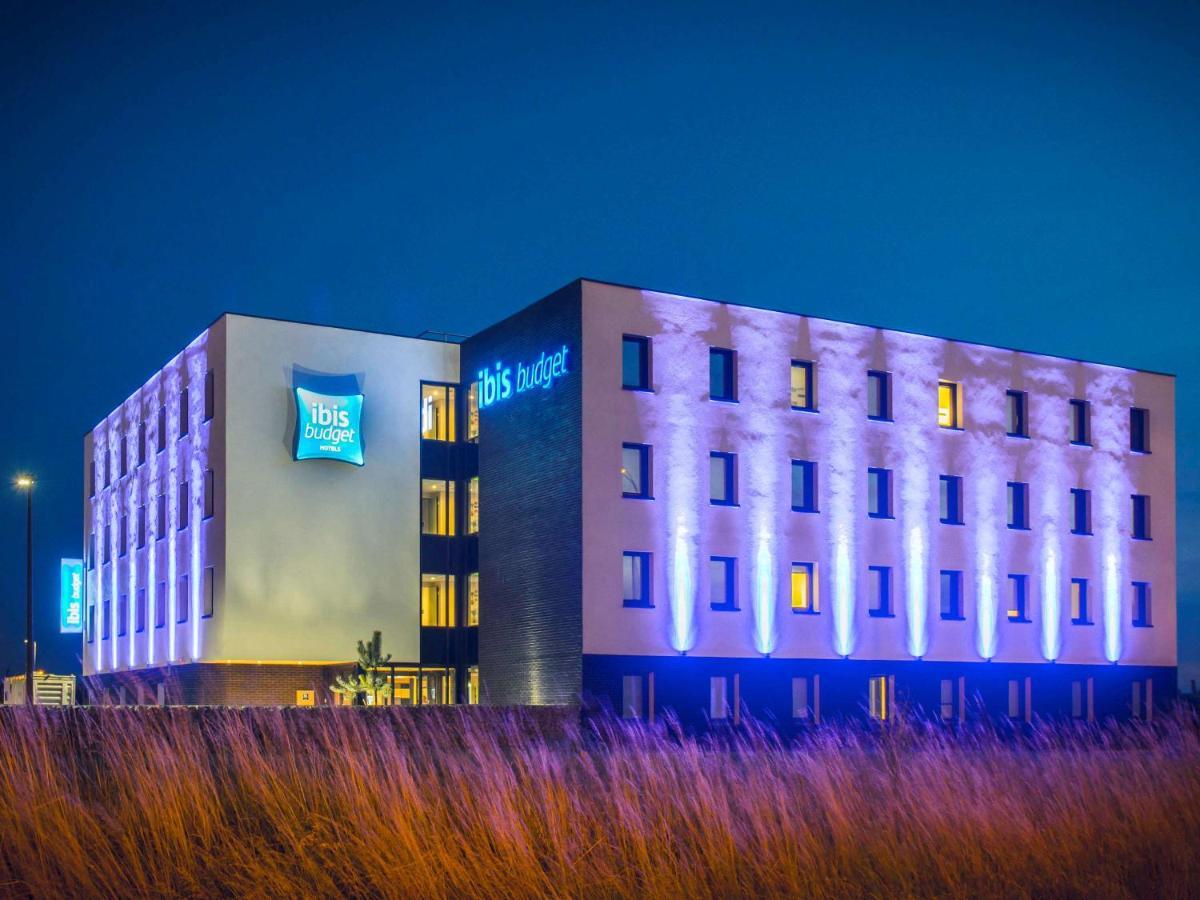 Ibis Budget Troyes Est Saint-Parres-aux-Tertres Exterior photo